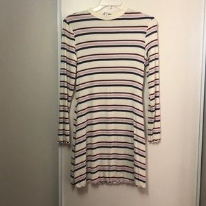 4/$20.00 Bundle your items now!!!